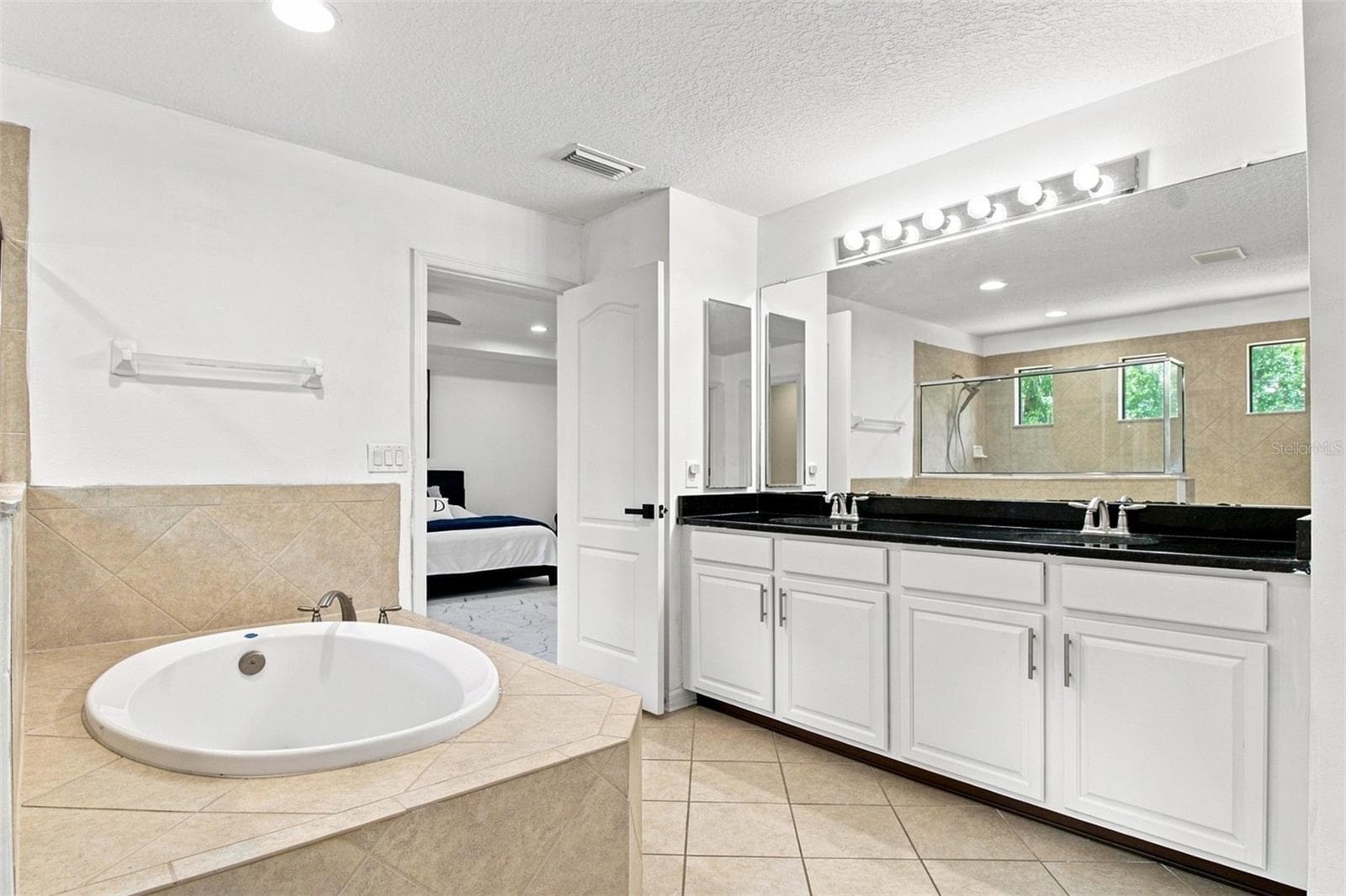 Single Family Residence at 32126 GARDEN ALCOVE LOOP, WESLEY CHAPEL, photo 26 of 46