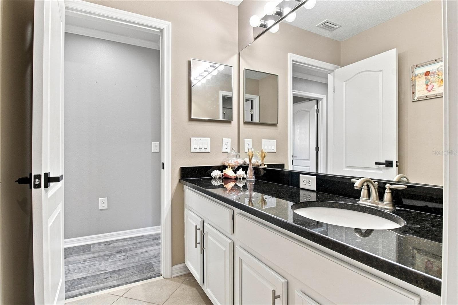 Single Family Residence at 32126 GARDEN ALCOVE LOOP, WESLEY CHAPEL, photo 35 of 46