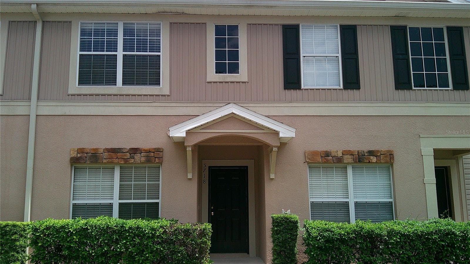 Townhouse at 5718 FISHHAWK RIDGE DR, LITHIA, photo 3 of 26