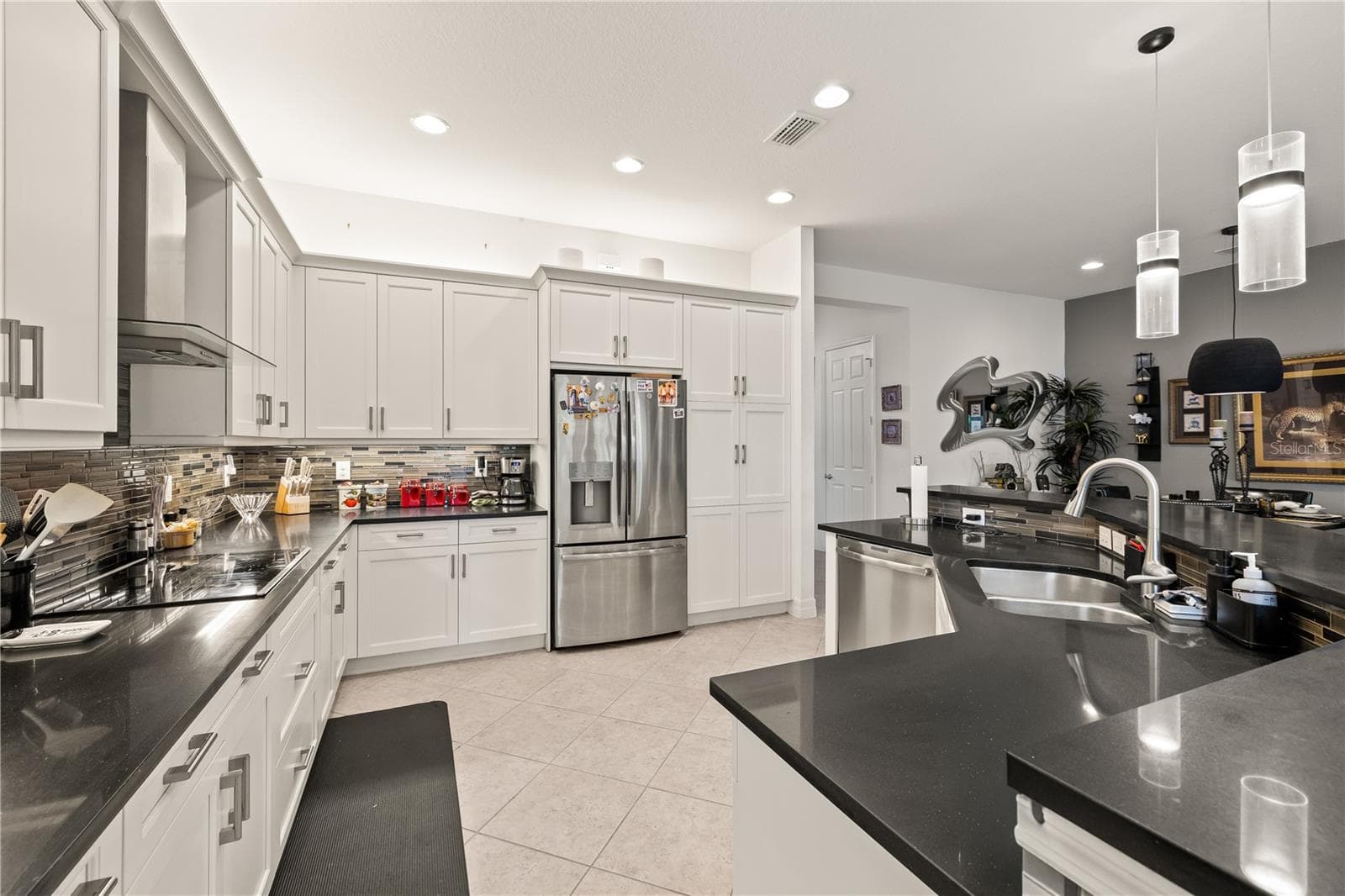 Single Family Residence at 10035 CHESAPEAKE BAY DR, FORT MYERS, photo 7 of 33