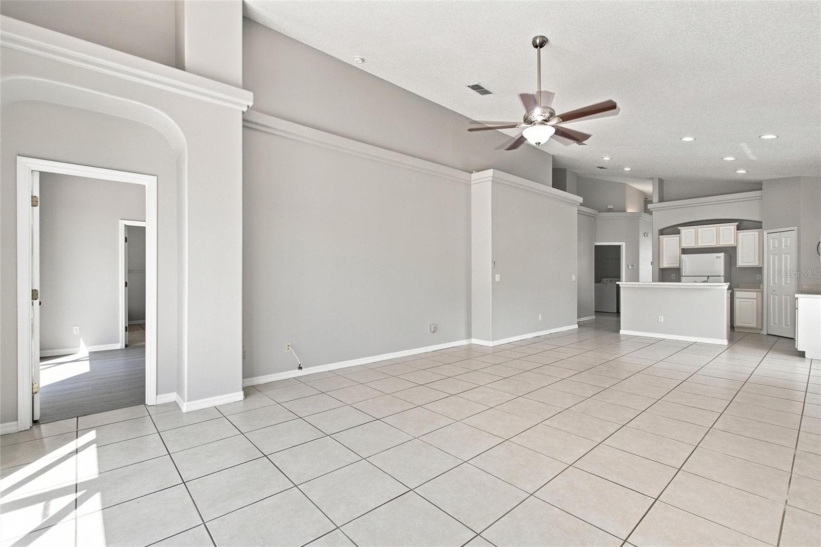 Single Family Residence at 16616 PALM SPRING DR, CLERMONT, photo 15 of 48