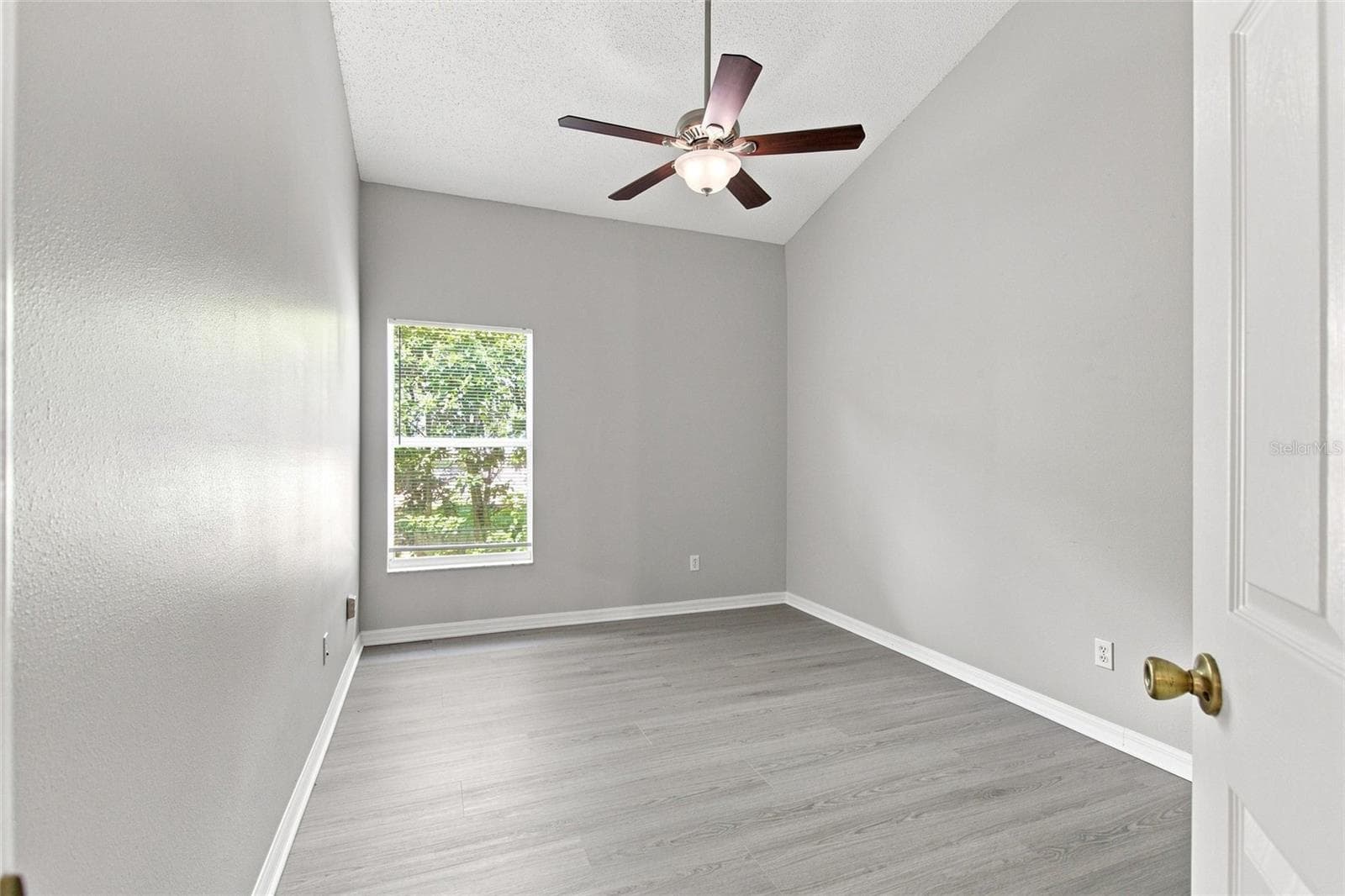 Single Family Residence at 16616 PALM SPRING DR, CLERMONT, photo 22 of 48