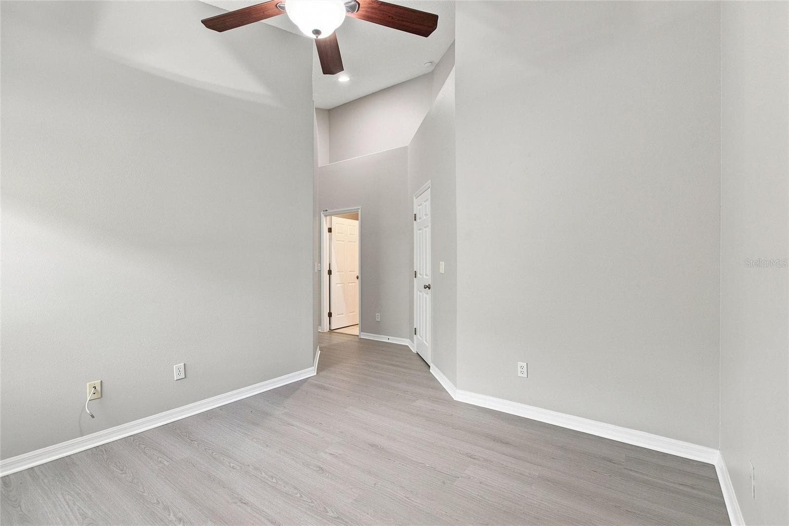 Single Family Residence at 16616 PALM SPRING DR, CLERMONT, photo 29 of 48