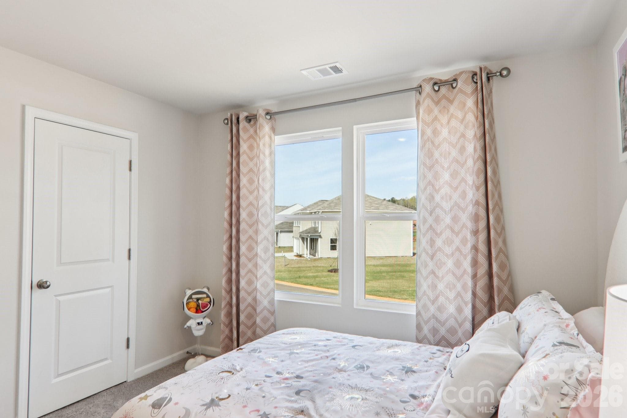 Single Family Residence at 551 Tomlin Trail, Spartanburg, photo 13 of 44