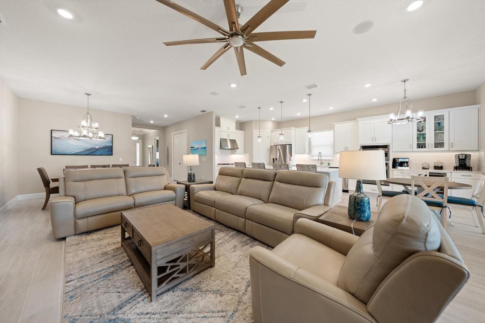 Single Family Residence at 11410 CASELLA PL, PALMETTO, photo 10 of 33