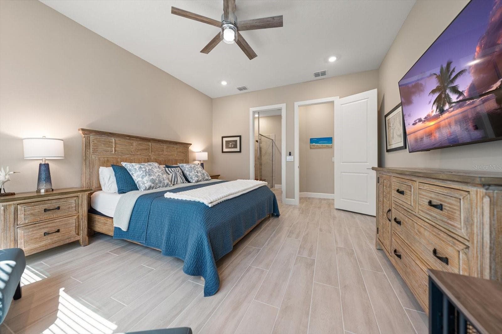 Single Family Residence at 11410 CASELLA PL, PALMETTO, photo 12 of 33