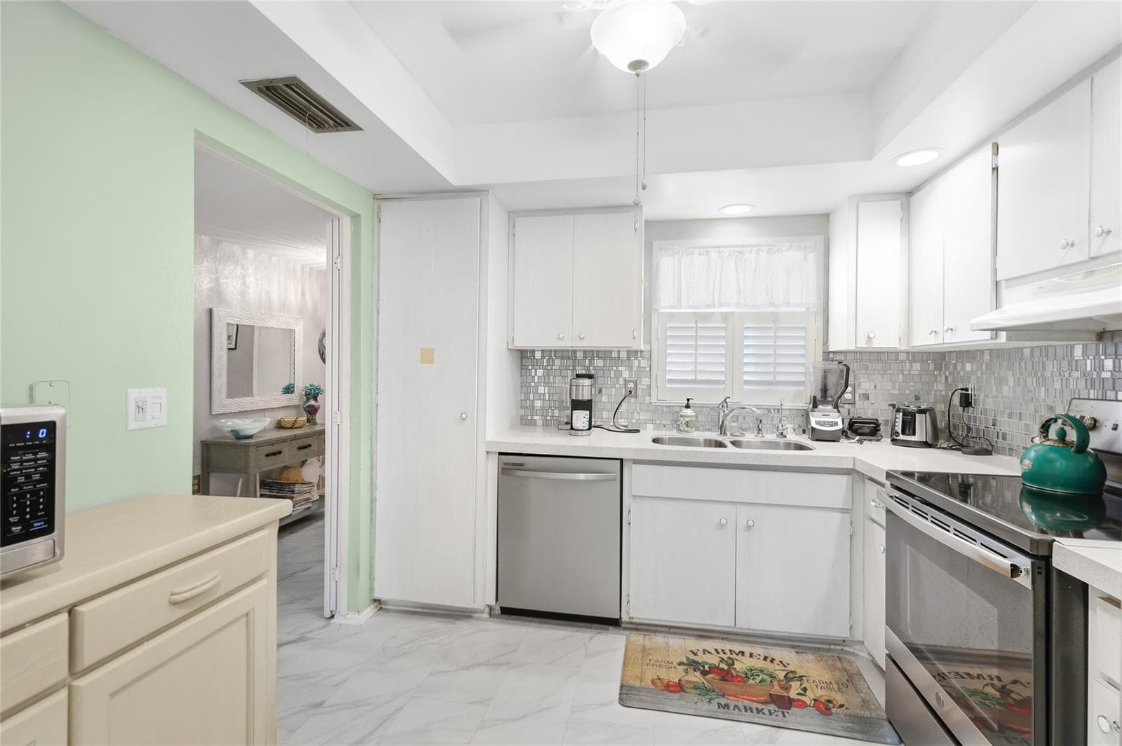 Villa at 2327 WATERBLUFF PL #V315, SARASOTA, photo 12 of 53