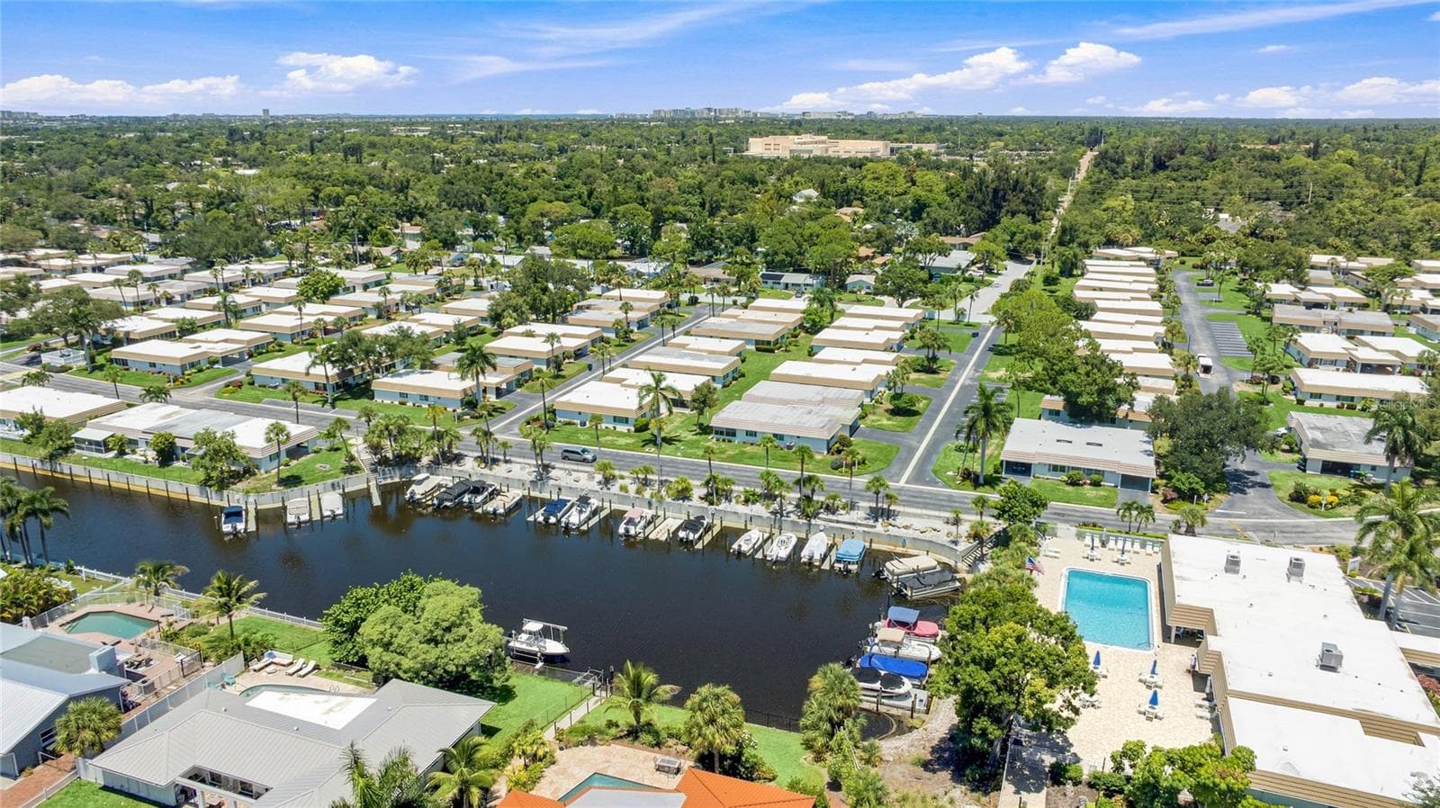 Villa at 2327 WATERBLUFF PL #V315, SARASOTA, photo 44 of 53