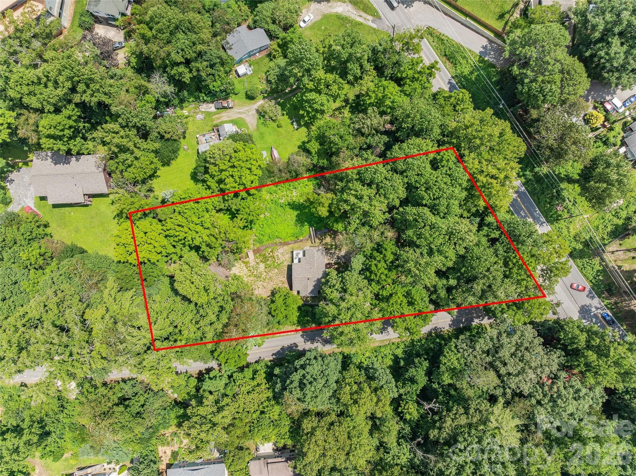 Lots of privacy only minutes from downtown Asheville. - 468 Governors View Road, Asheville