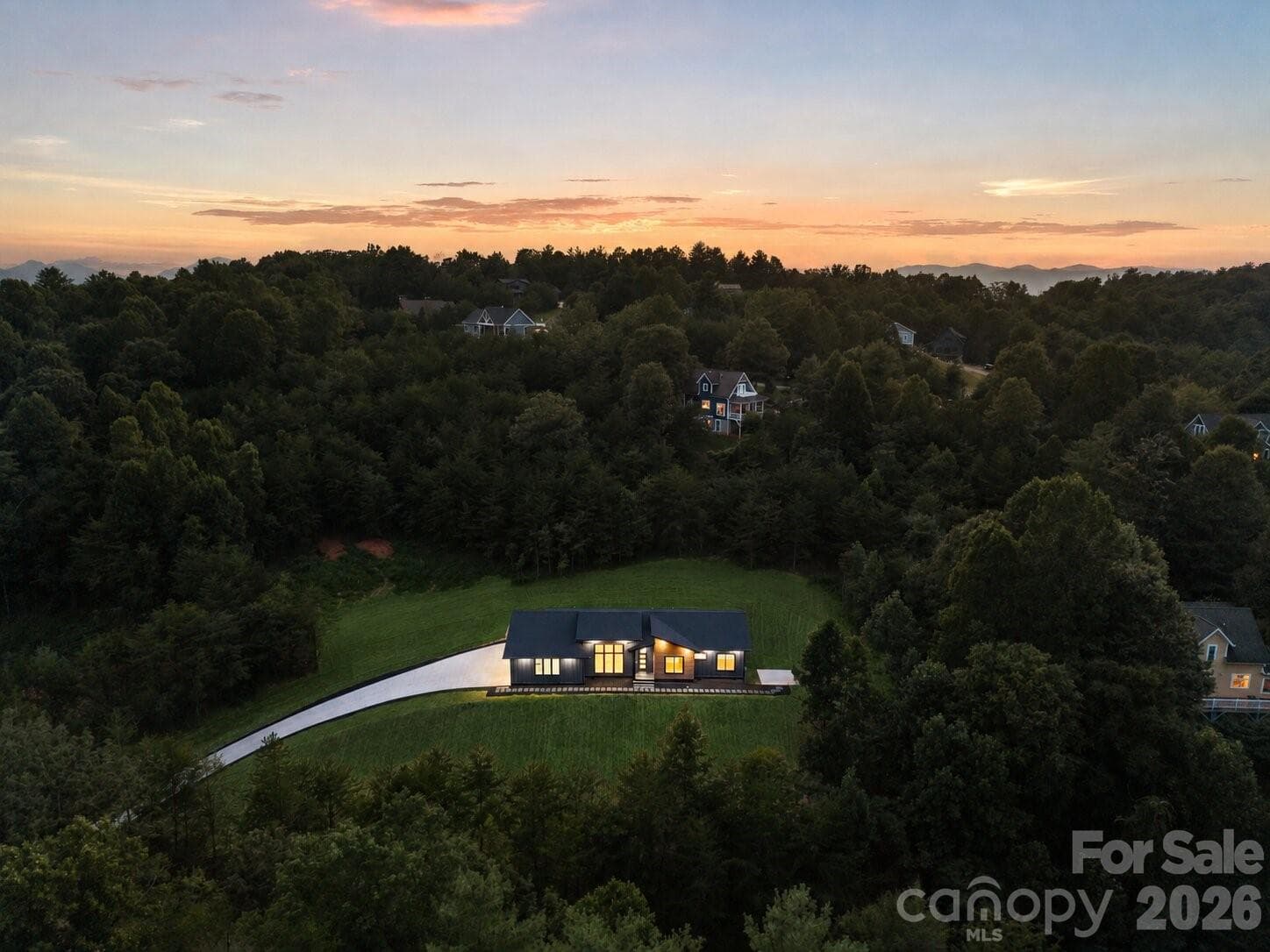 Virtually enhanced grass - 7 Spicebush Lane, Weaverville