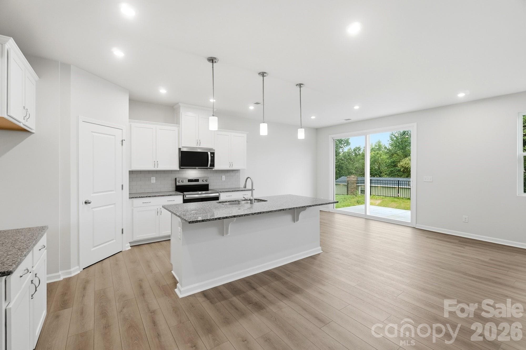 Single Family Residence at 2742 Phoenix Court, Gastonia, photo 10 of 48