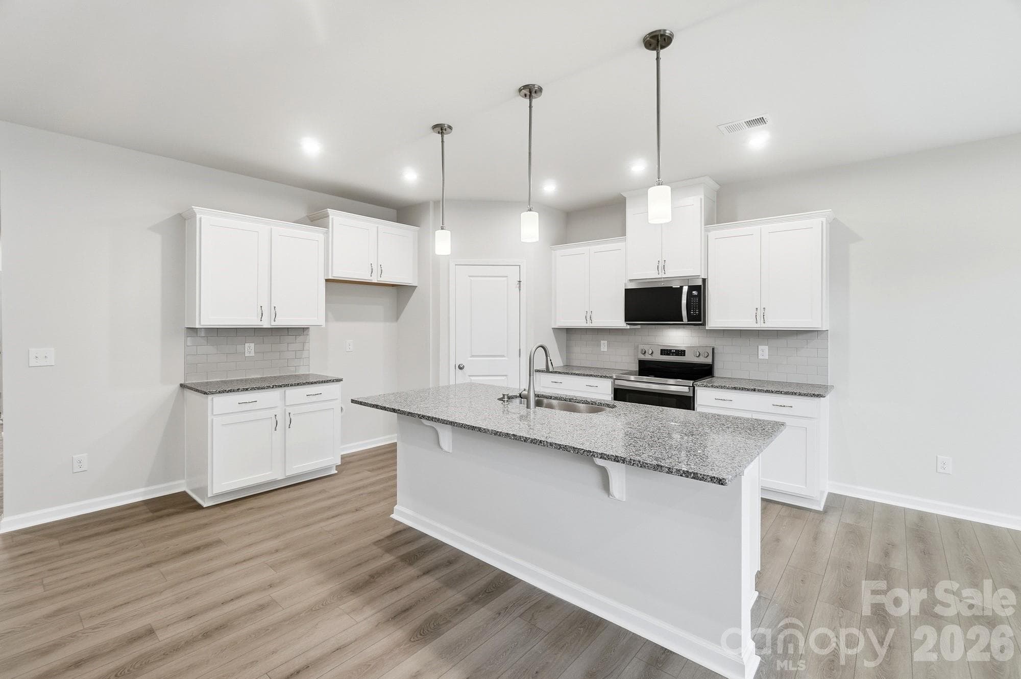 Single Family Residence at 2742 Phoenix Court, Gastonia, photo 11 of 48