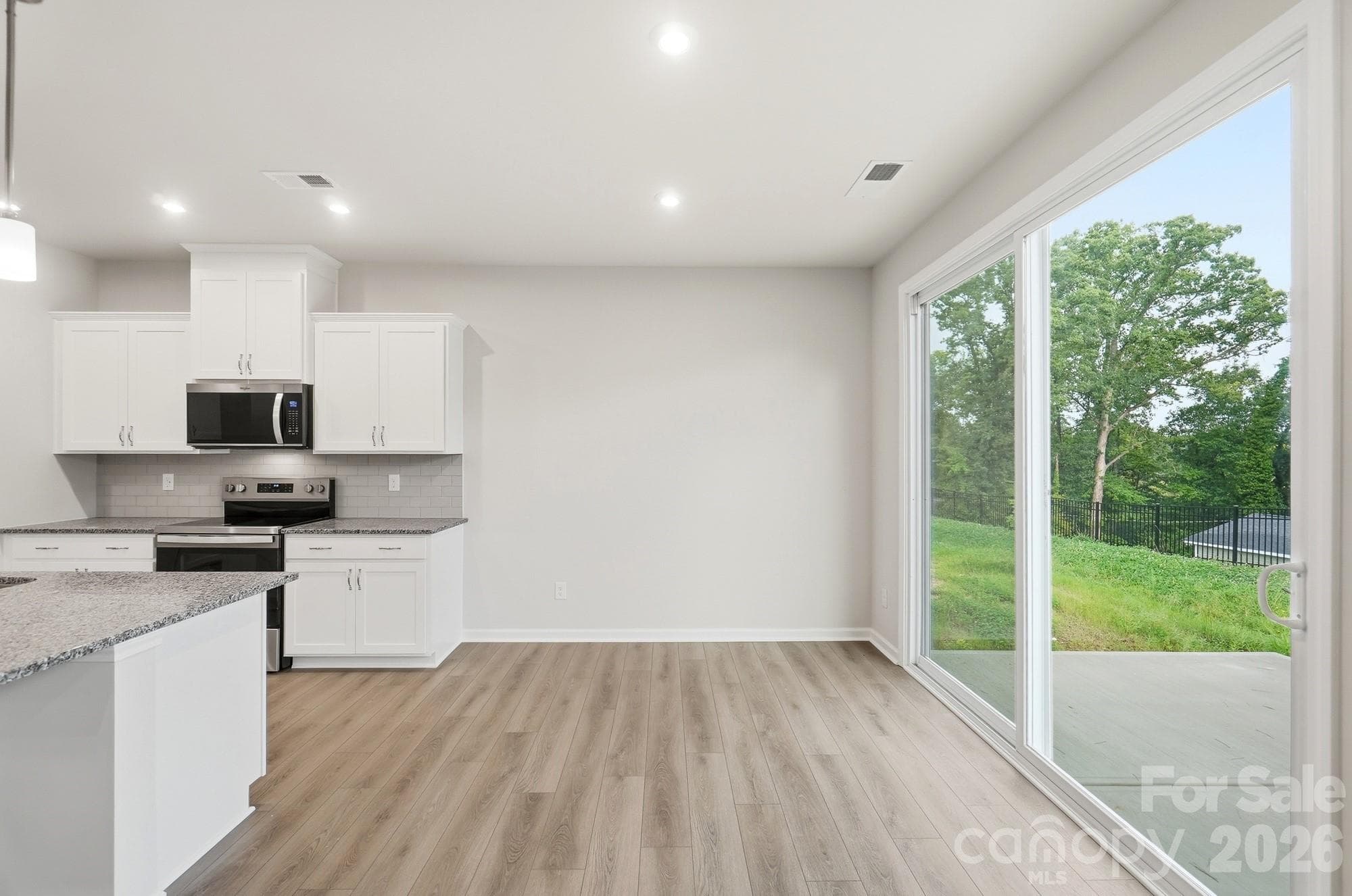 Single Family Residence at 2742 Phoenix Court, Gastonia, photo 19 of 48