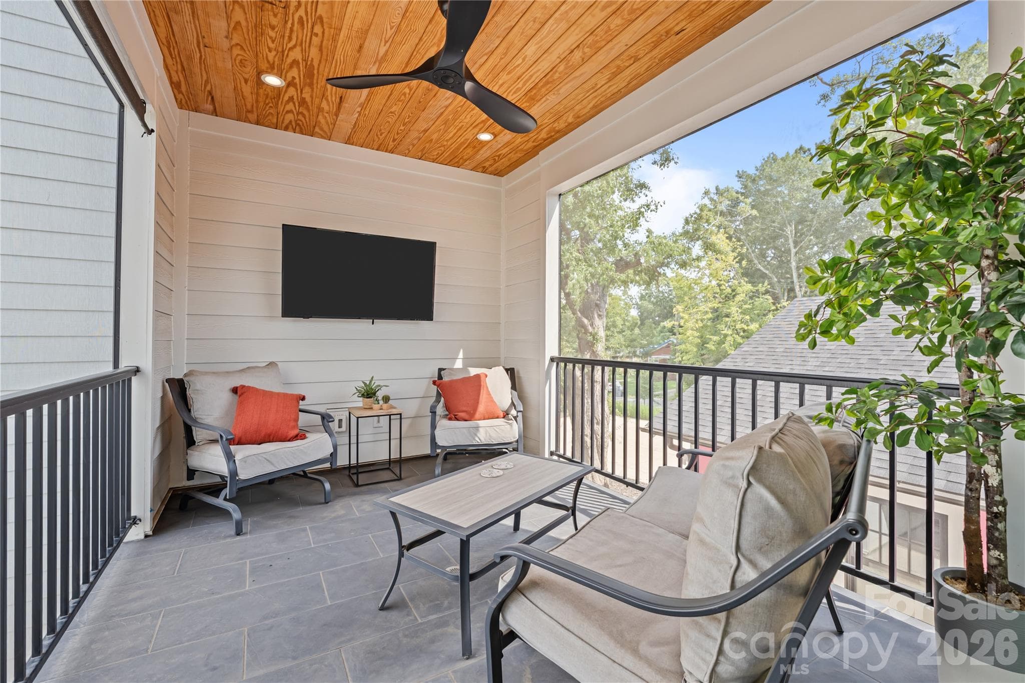 Screened in porch - 3020 Cobbs Hill Road, Charlotte