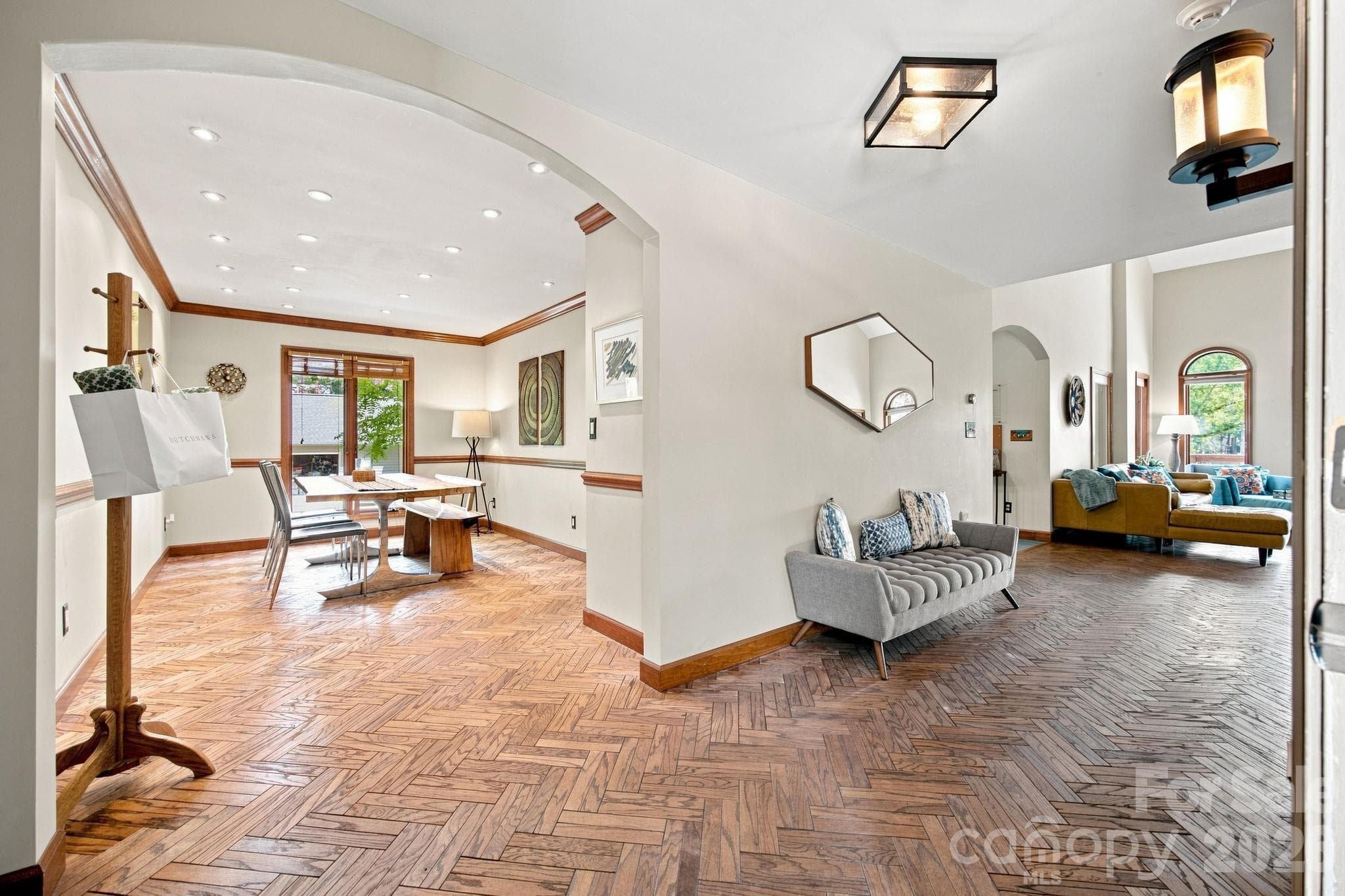 Single Family Residence at 20334 Bethelwood Lane, Cornelius, photo 19 of 47
