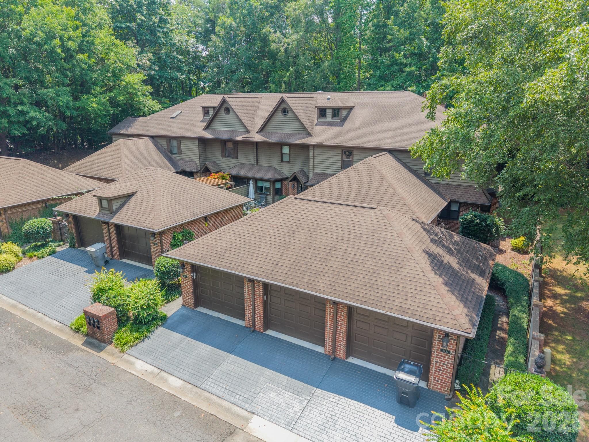 Garage - 7426 Newmans Lane, Charlotte