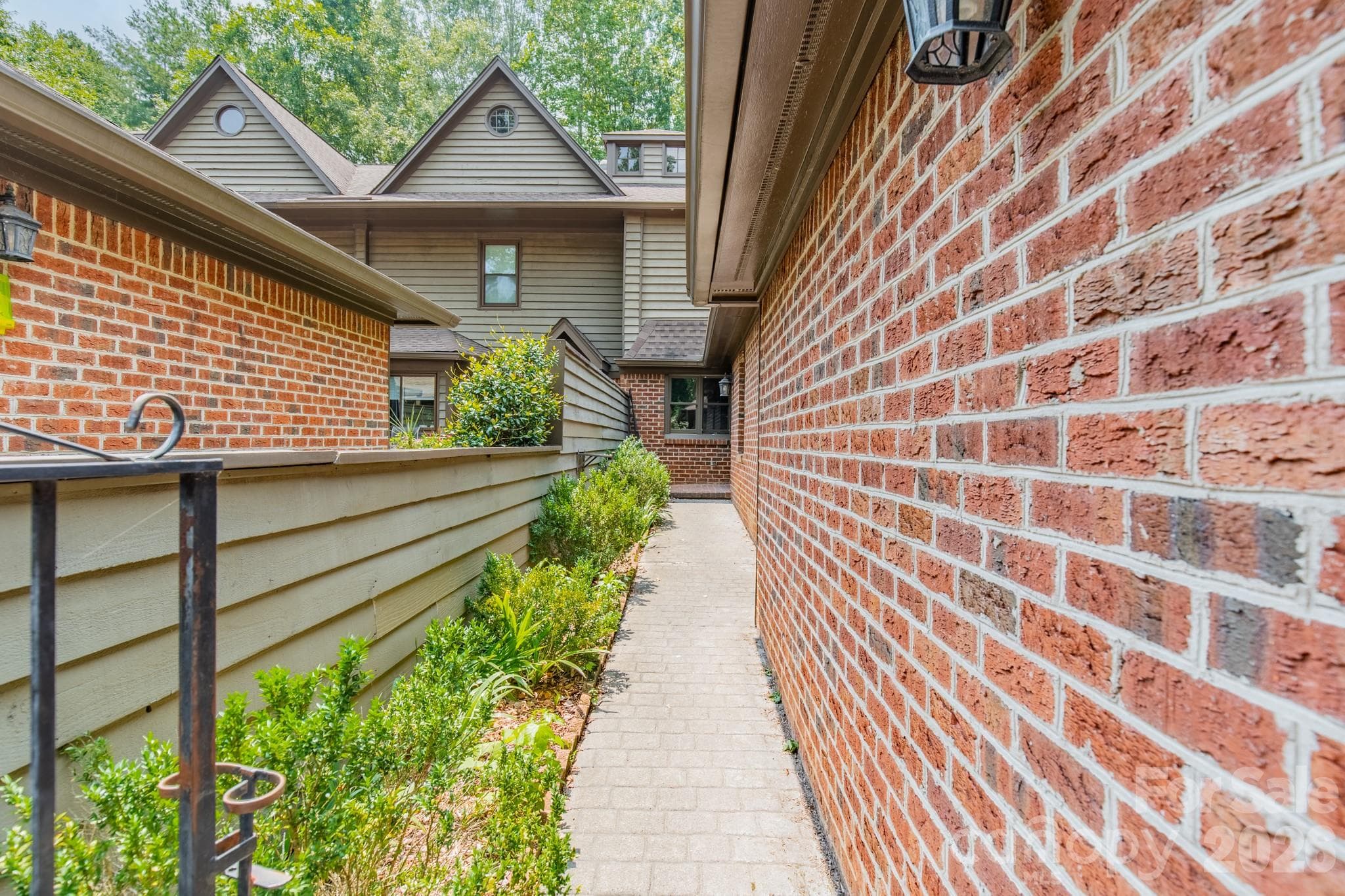Front walkway - 7426 Newmans Lane, Charlotte