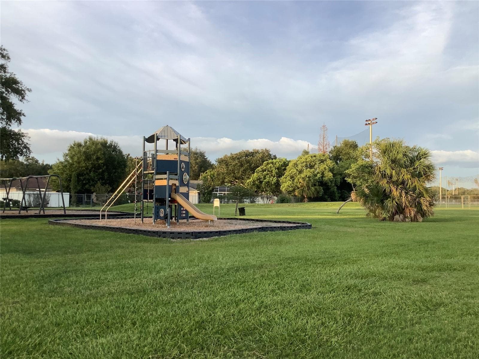 Playground for Kids - 665 STEVELYNN CIR, WINTER GARDEN