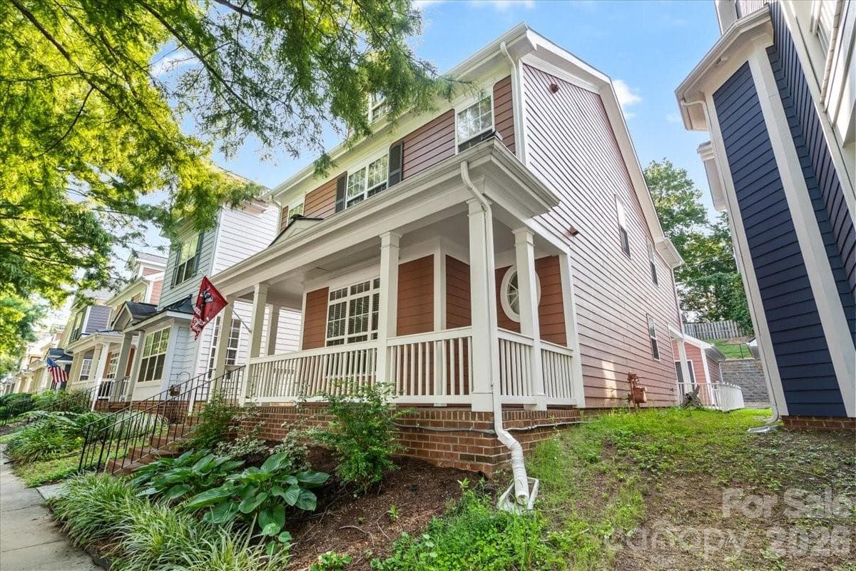 Single Family Residence at 1853 Lela Avenue, Charlotte, photo 5 of 48
