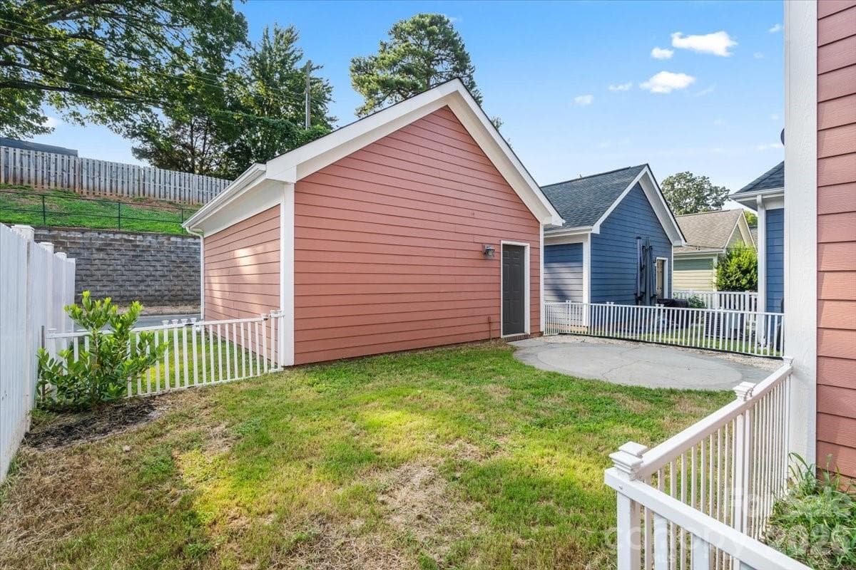 Single Family Residence at 1853 Lela Avenue, Charlotte, photo 41 of 48