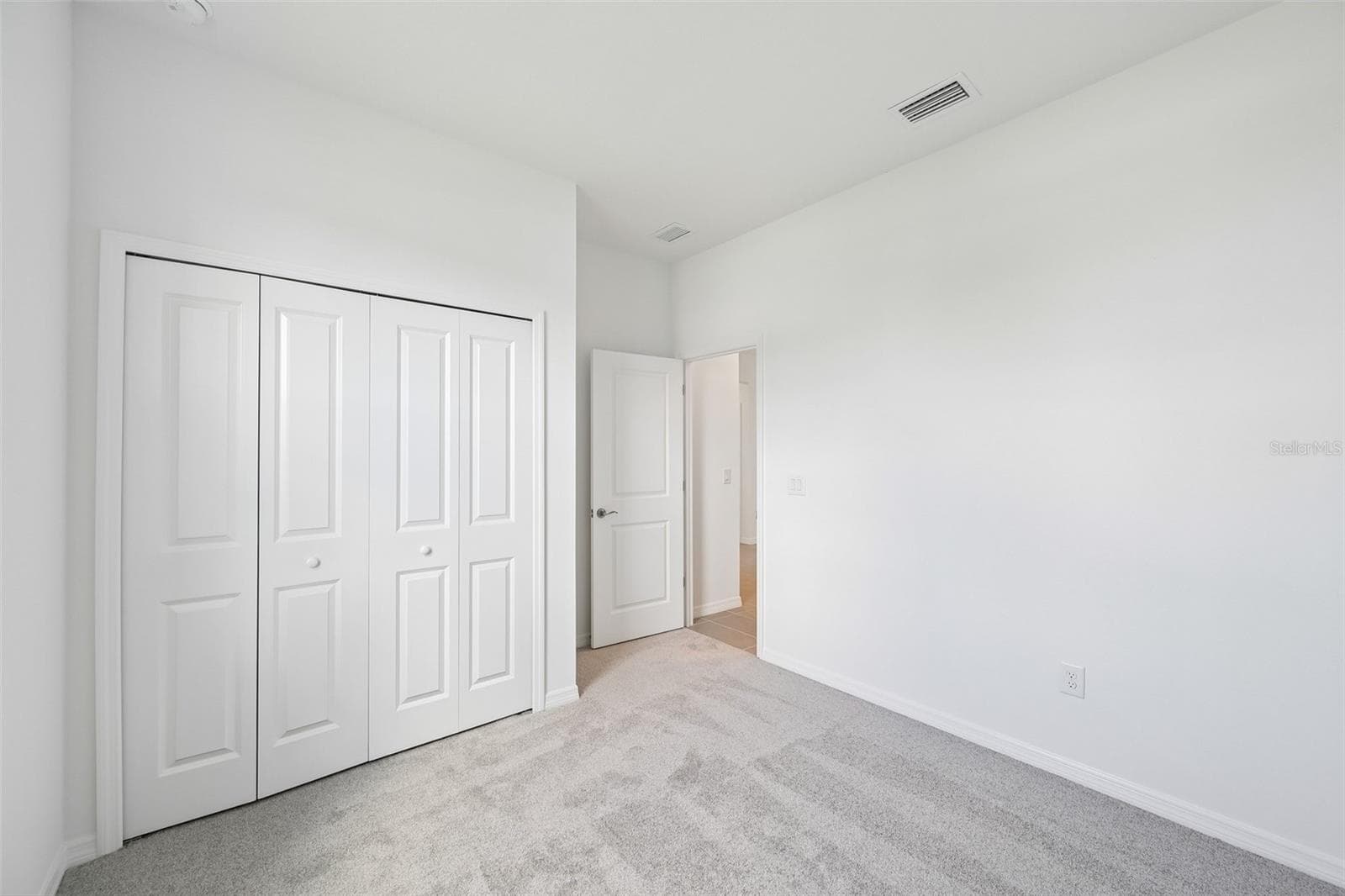 Single Family Residence at 8704 CANARD CV, PALMETTO, photo 12 of 25