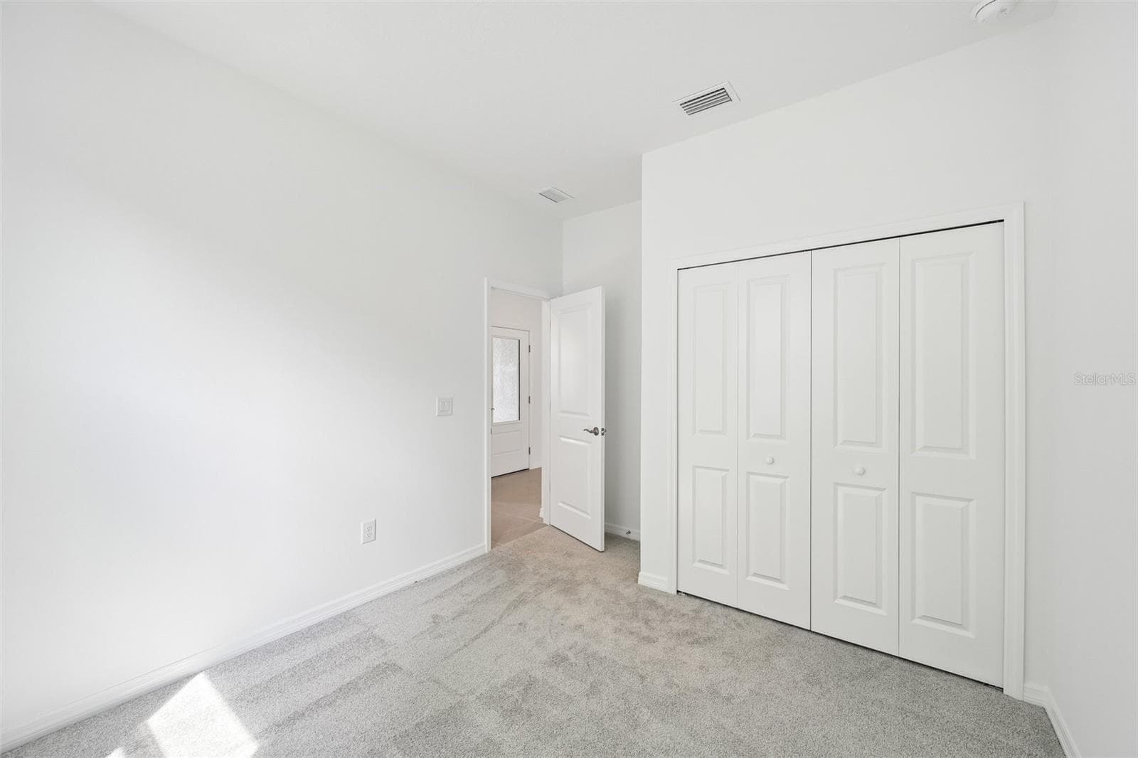Single Family Residence at 8704 CANARD CV, PALMETTO, photo 15 of 25