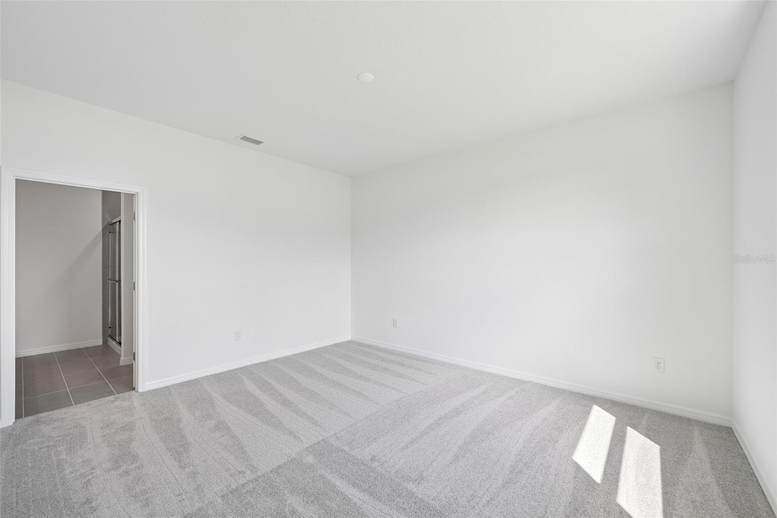 Single Family Residence at 8704 CANARD CV, PALMETTO, photo 18 of 25