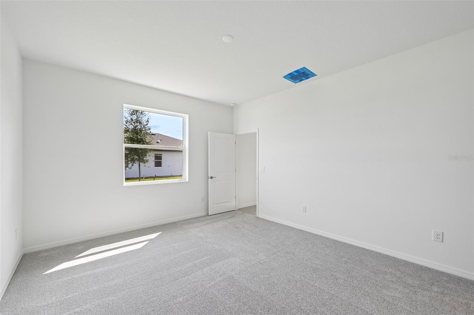 Single Family Residence at 8704 CANARD CV, PALMETTO, photo 20 of 25