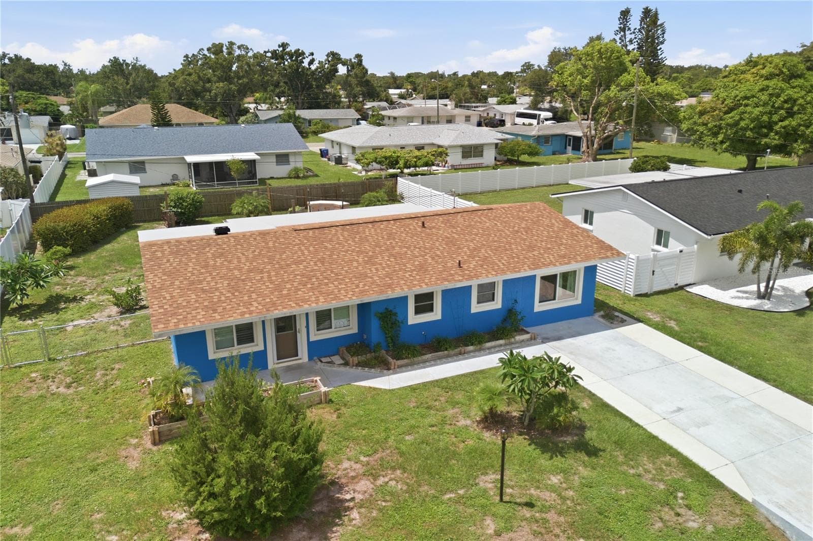 1317 CYPRESS AVE