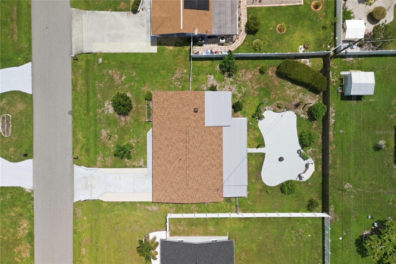 Single Family Residence at 1317 CYPRESS AVE, VENICE, photo 3 of 51