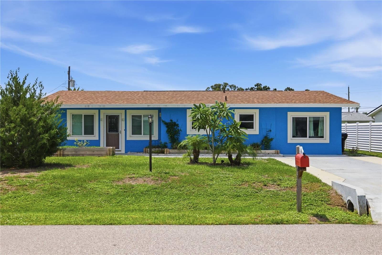 Single Family Residence at 1317 CYPRESS AVE, VENICE, photo 36 of 51