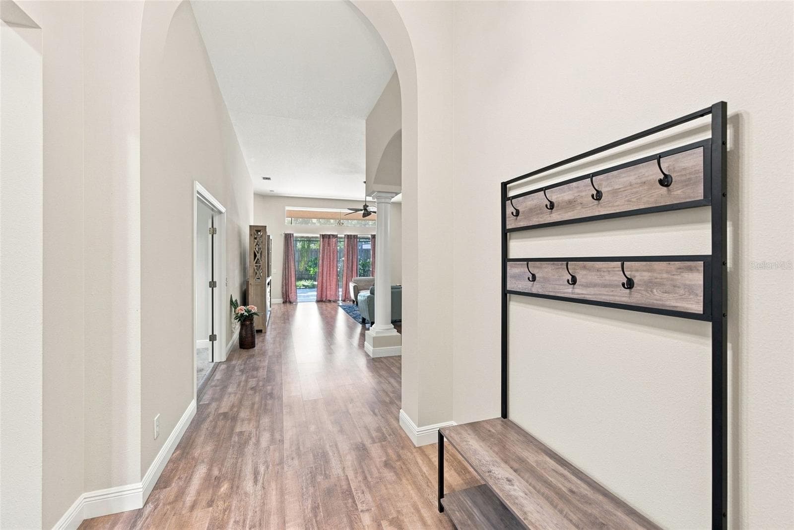 Single Family Residence at 295 LONDONDERRY DR, SARASOTA, photo 6 of 35