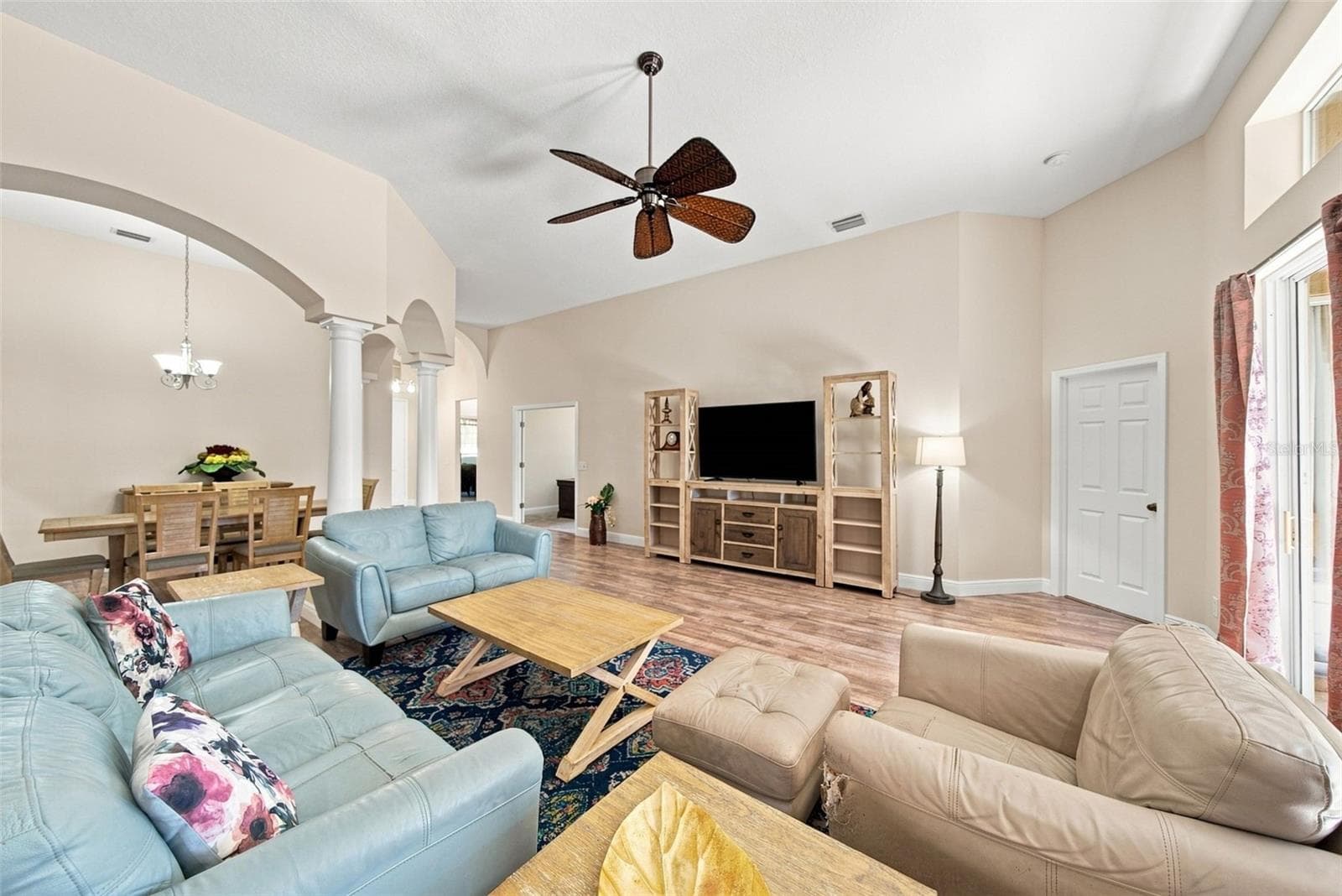 Single Family Residence at 295 LONDONDERRY DR, SARASOTA, photo 14 of 35
