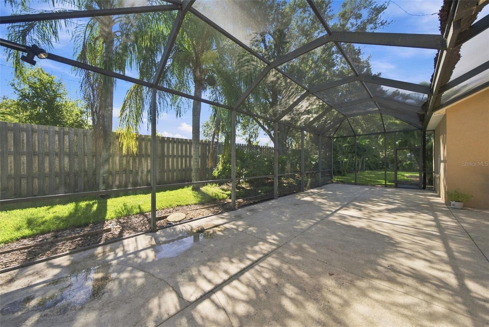 Single Family Residence at 295 LONDONDERRY DR, SARASOTA, photo 31 of 35