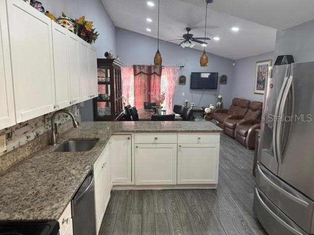 Single Family Residence at 6567 MERITMOOR CIR, ORLANDO, photo 2 of 7
