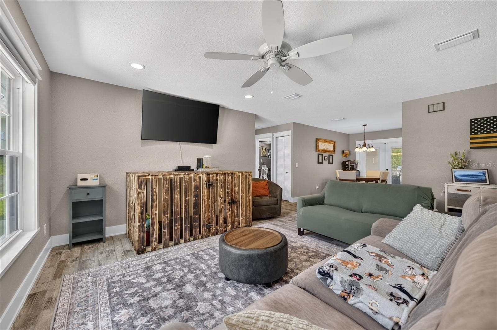 Living Room - 8280 SE 161ST PL, SUMMERFIELD