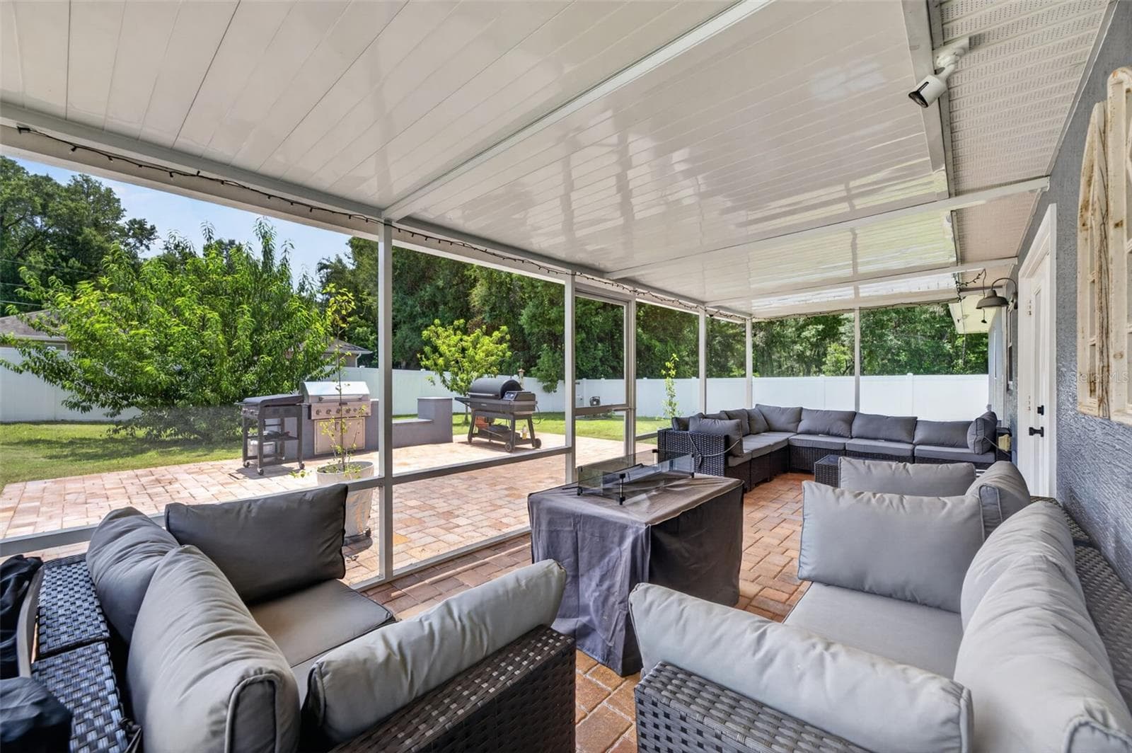 Lanai - 8280 SE 161ST PL, SUMMERFIELD