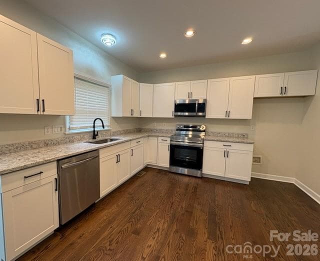 Single Family Residence at 3119 Castlemaine Drive, Charlotte, photo 15 of 39
