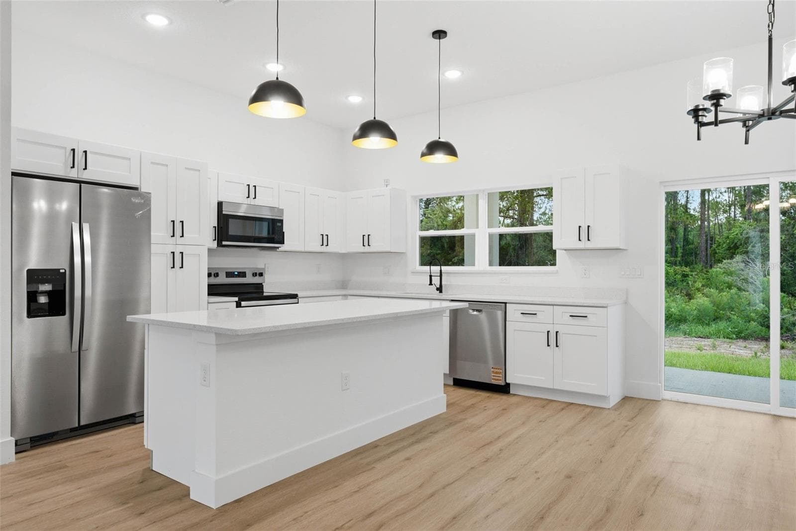 Single Family Residence at 33 FISHER PL, OCKLAWAHA, photo 13 of 56