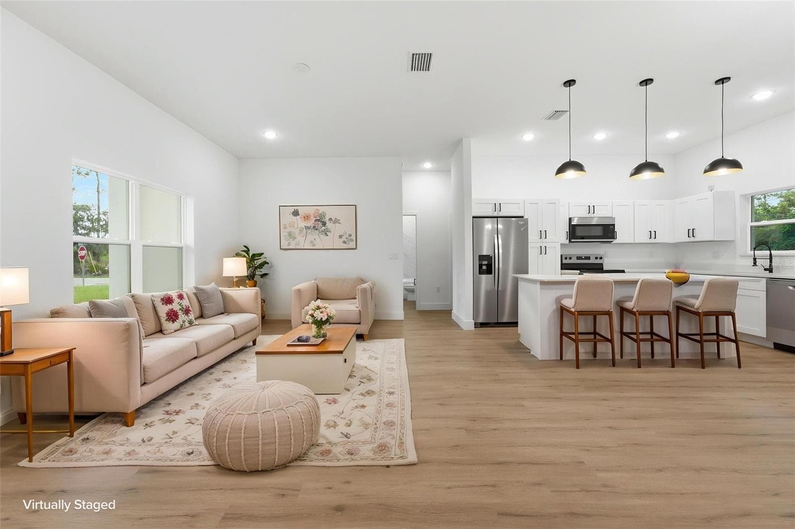 Virtual Staging - 33 FISHER PL, OCKLAWAHA