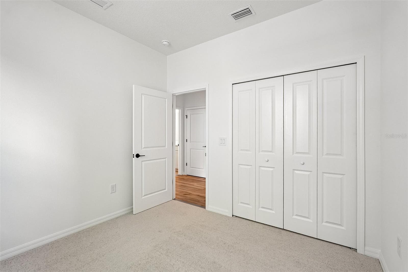 Single Family Residence at 8712 CANARD CV, PALMETTO, photo 13 of 32