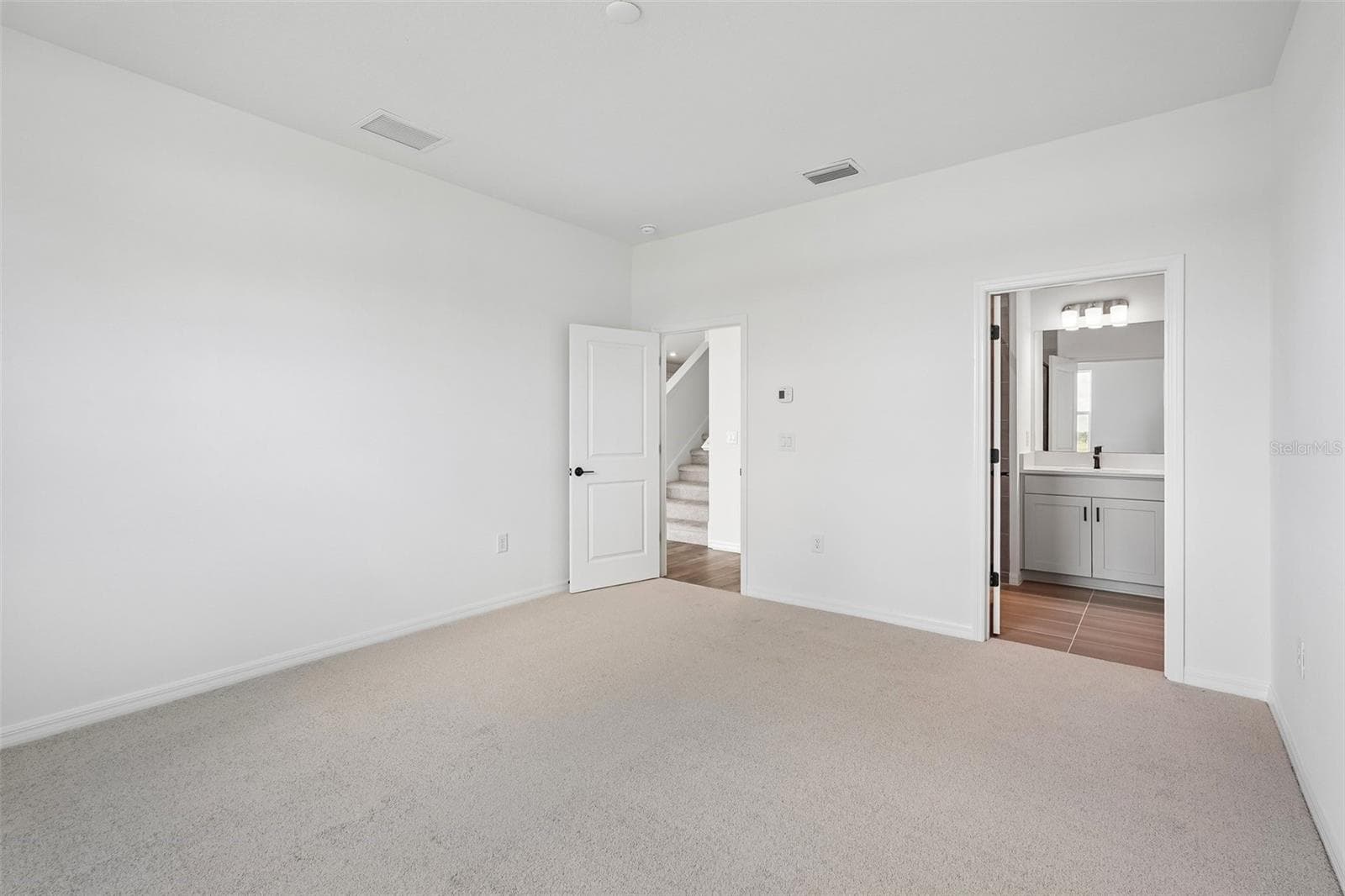 Single Family Residence at 8712 CANARD CV, PALMETTO, photo 25 of 32