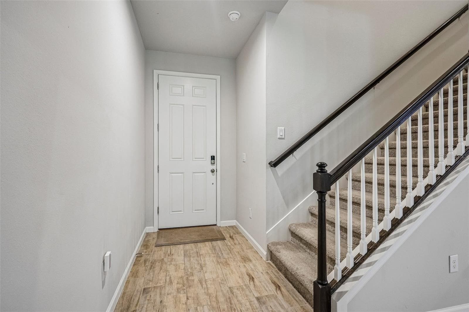 Townhouse at 19405 MONARCH WIND WAY, LUTZ, photo 9 of 26