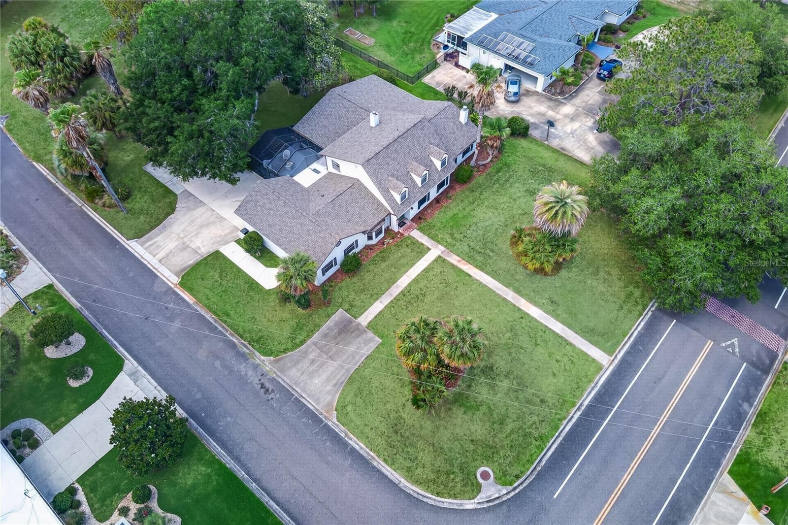 Single Family Residence at GAINESVILLE COUNTRY CLUB, GAINESVILLE, photo 4 of 76