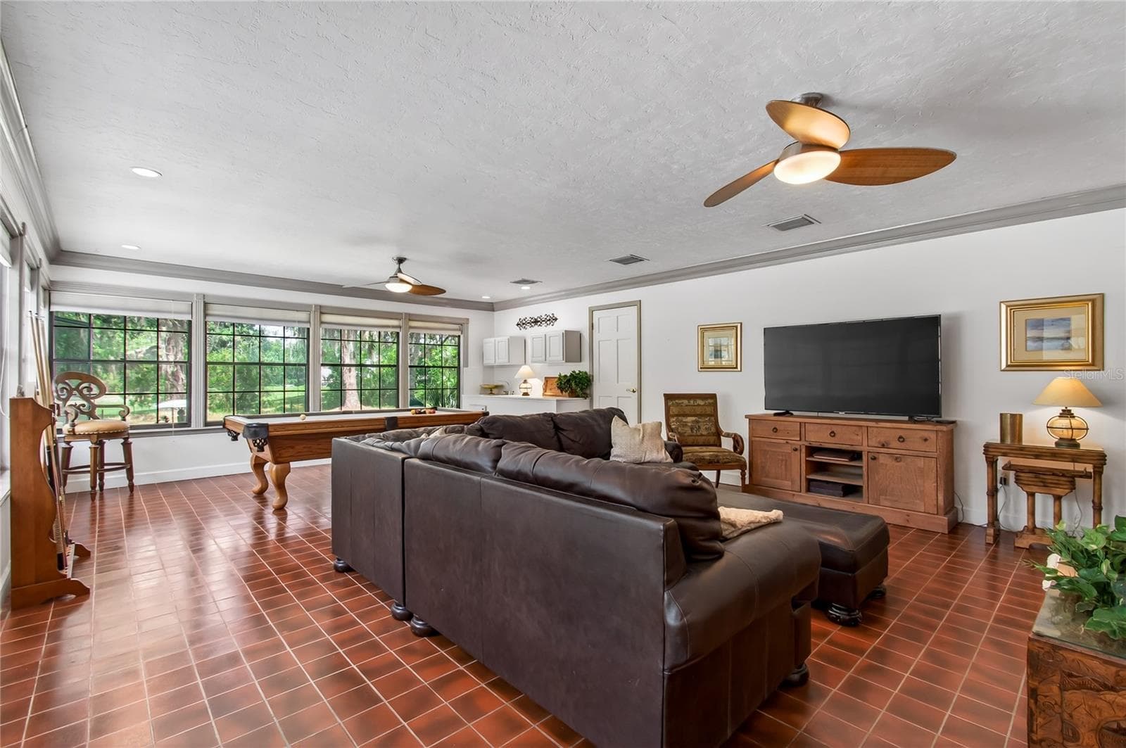 Single Family Residence at GAINESVILLE COUNTRY CLUB, GAINESVILLE, photo 34 of 76
