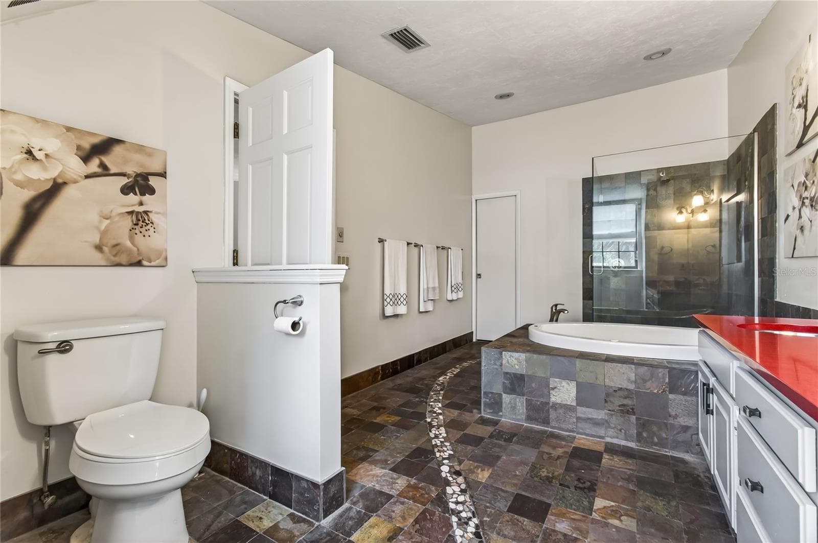 Single Family Residence at GAINESVILLE COUNTRY CLUB, GAINESVILLE, photo 60 of 76