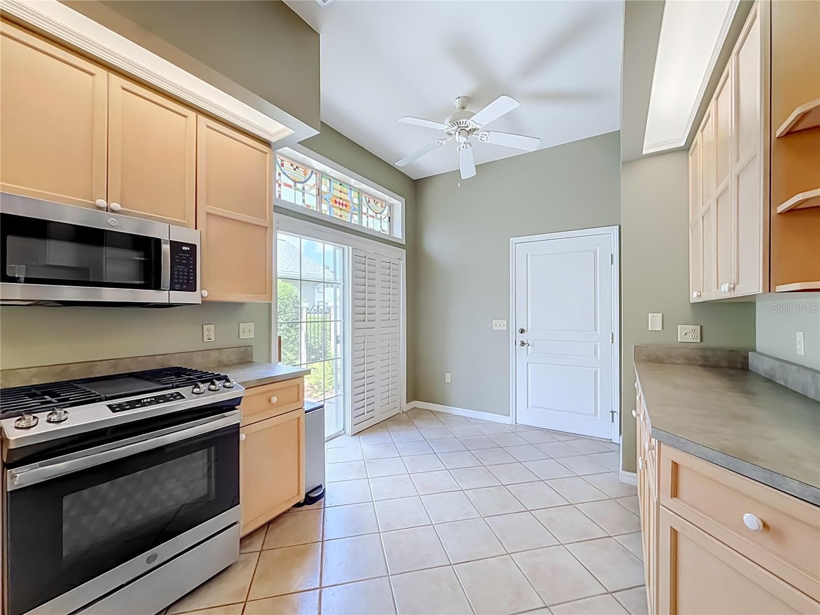 Kitchen - 3008 SW 41ST PL, OCALA