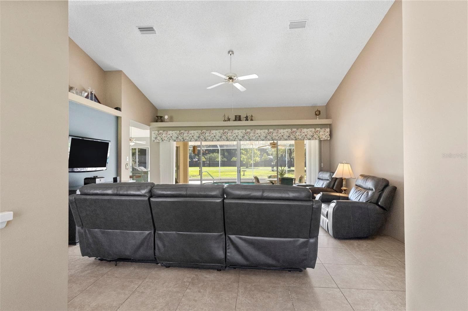 Living Room - 17269 RAINTREE RD, LUTZ
