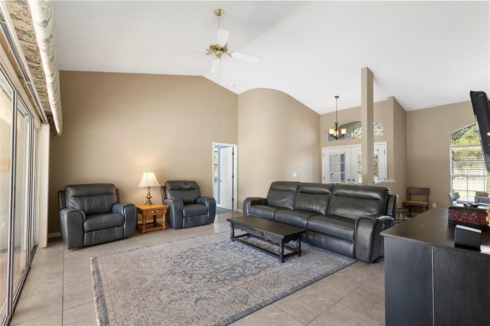 Single Family Residence at 17269 RAINTREE RD, LUTZ, photo 8 of 66