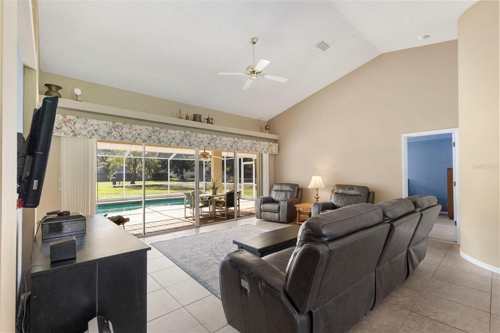 Single Family Residence at 17269 RAINTREE RD, LUTZ, photo 13 of 66